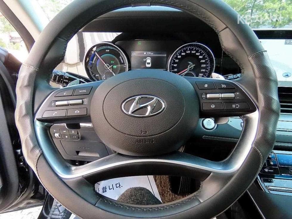 Hyundai The New (facelift) Grandeur (Azera) Hybrid2.4 Exclusive - 8