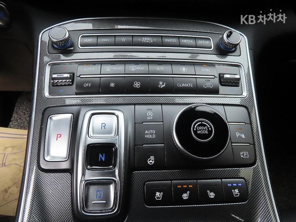 Хюндай The New (фейслифт) Санта Фе TMДизел 2.2 2WD Exclusive - 10