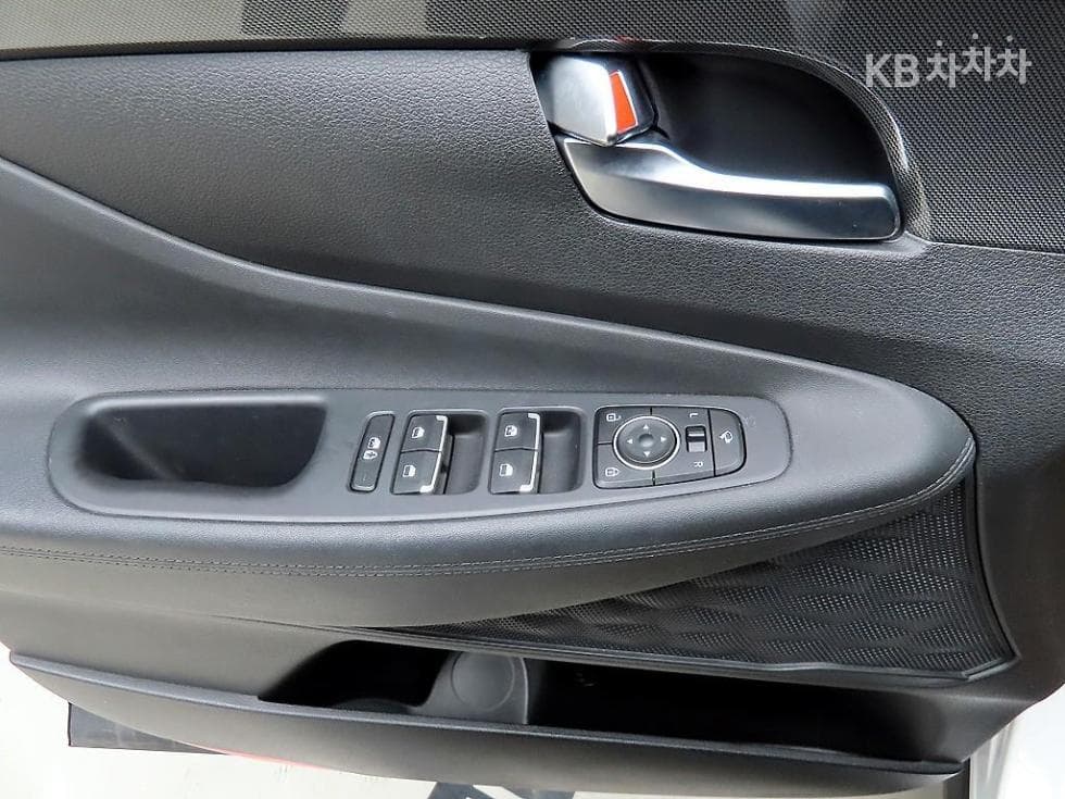 Хюндай The New (фейслифт) Санта Фе TMДизел 2.2 2WD Exclusive - 11