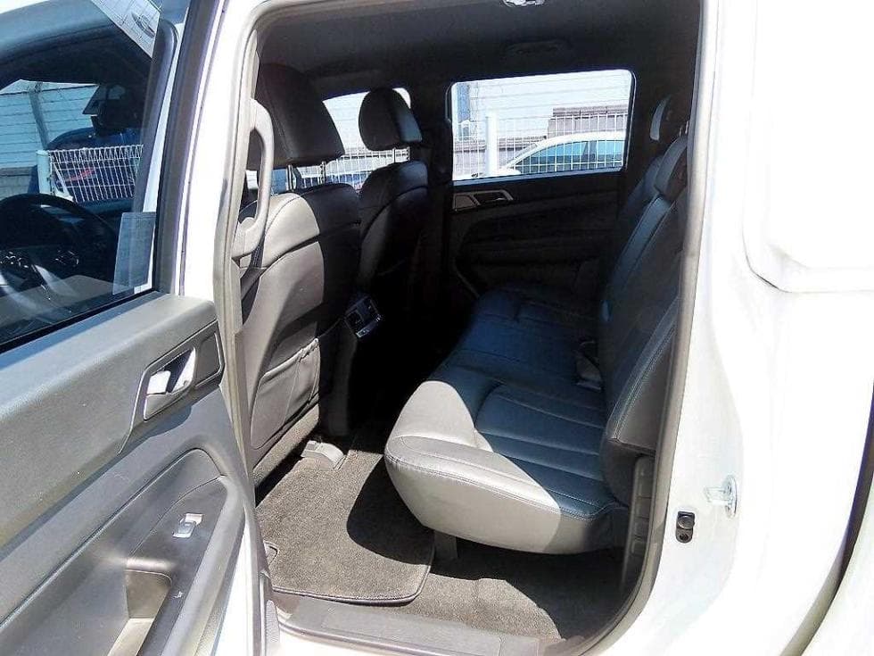 KG Mobility The New (facelift) Rexton 스포츠2.2 4WD Prestige - 6