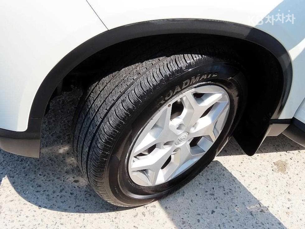 KG Mobility The New (facelift) Rexton 스포츠2.2 4WD Prestige - 20