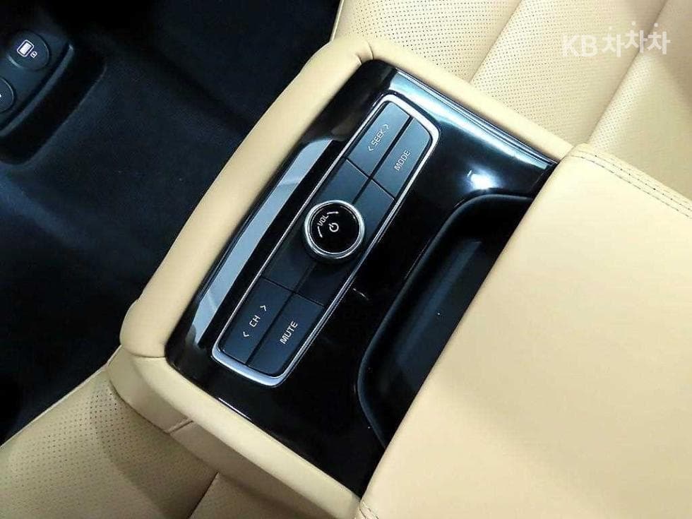 Kia K7 Premiere3.0 GDi Noblesse - 13