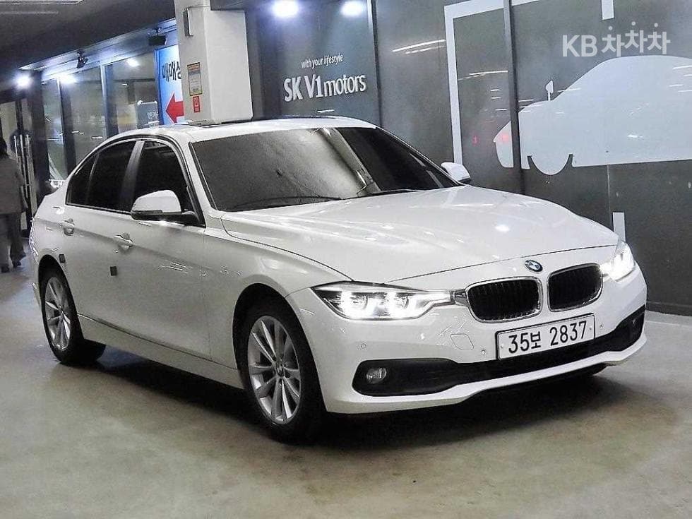 BMW New3 Series 320d F30(12~) - Image 1