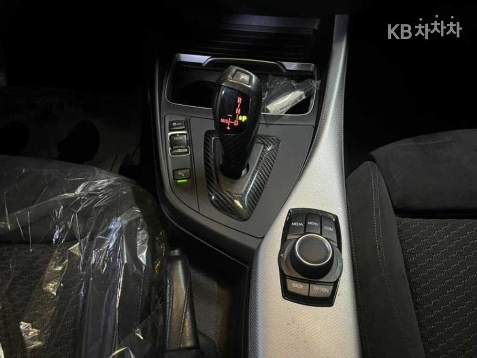 BMW New1시리즈118d 스포츠 Standard - 12
