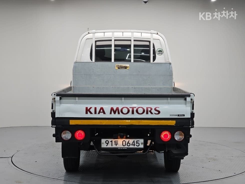 Kia The New (facelift) Bongo 3 (light truck)1 Ton Double Cab 장축 4WD GL Light - 3