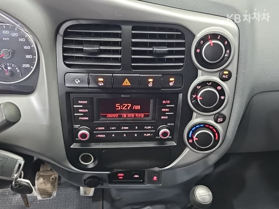 Kia The New (facelift) Bongo 3 (light truck)1 Ton Double Cab 장축 4WD GL Light - 10