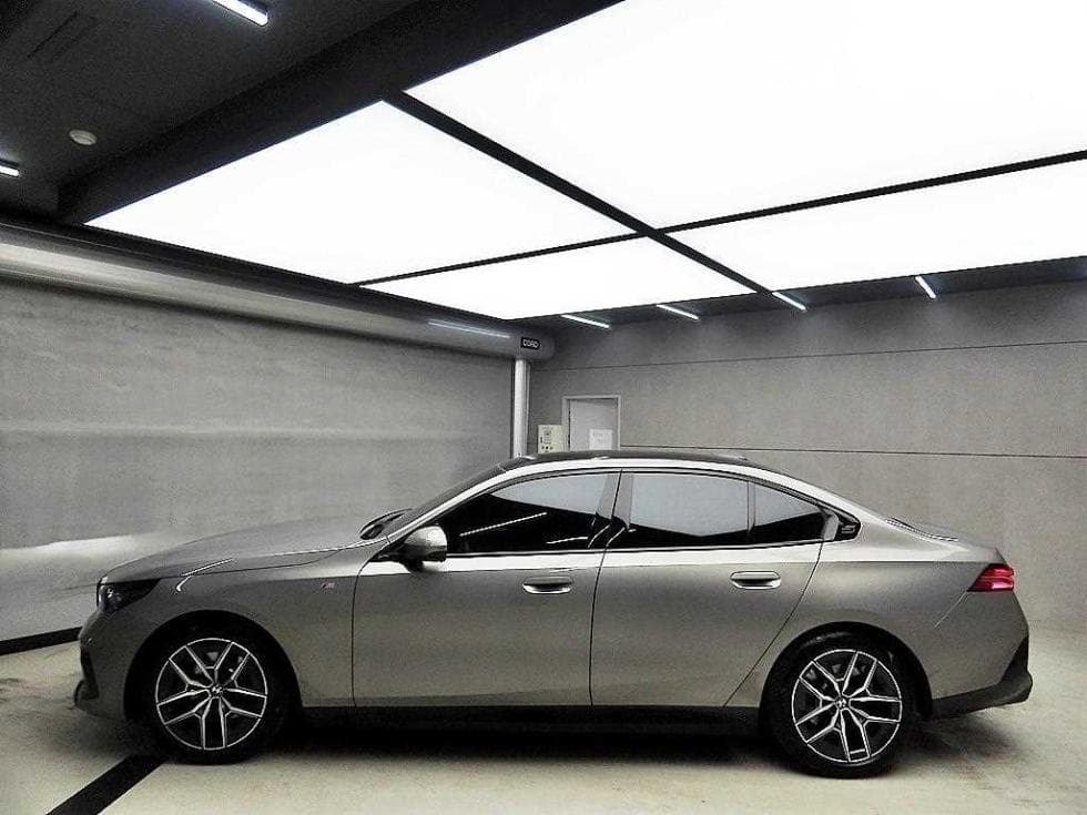 BMW Нов5 Серия(G60)520i Стандартен - 4