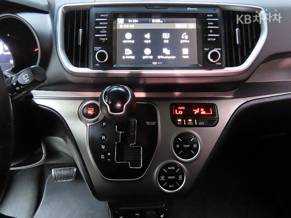 Kia The New (facelift) Ray (van)1.0 Gasoline Prestige - 17