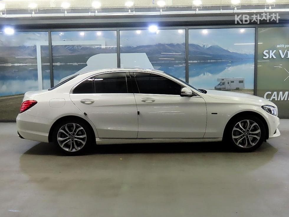 Mercedes-Benz The New (facelift) C-ClassC350e Standard - 3
