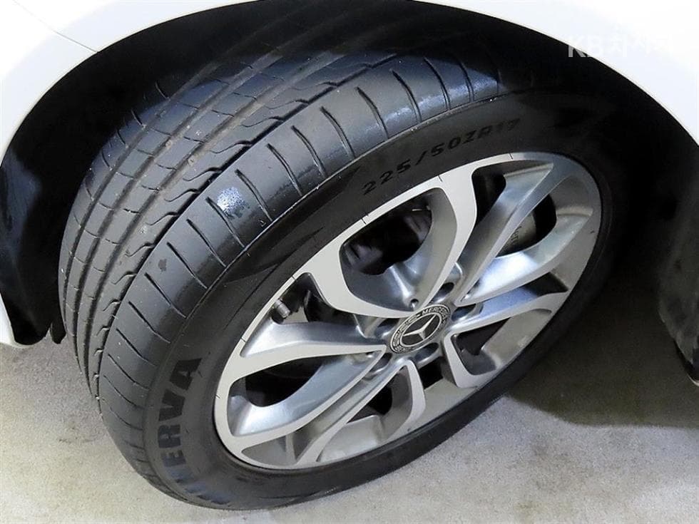 Mercedes-Benz The New (facelift) C-ClassC350e Standard - 20