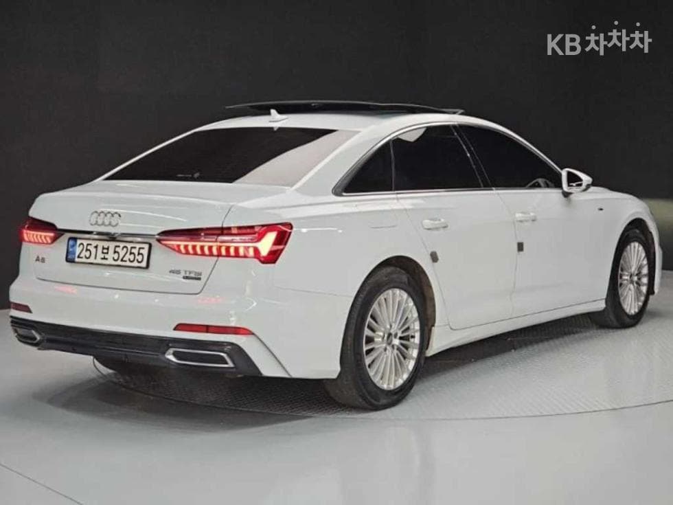 Audi A6(C8)45 TFSI Quattro Premium - 4