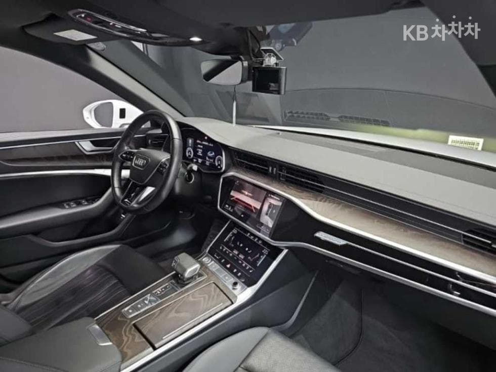 Audi A6(C8)45 TFSI Quattro Premium - 17
