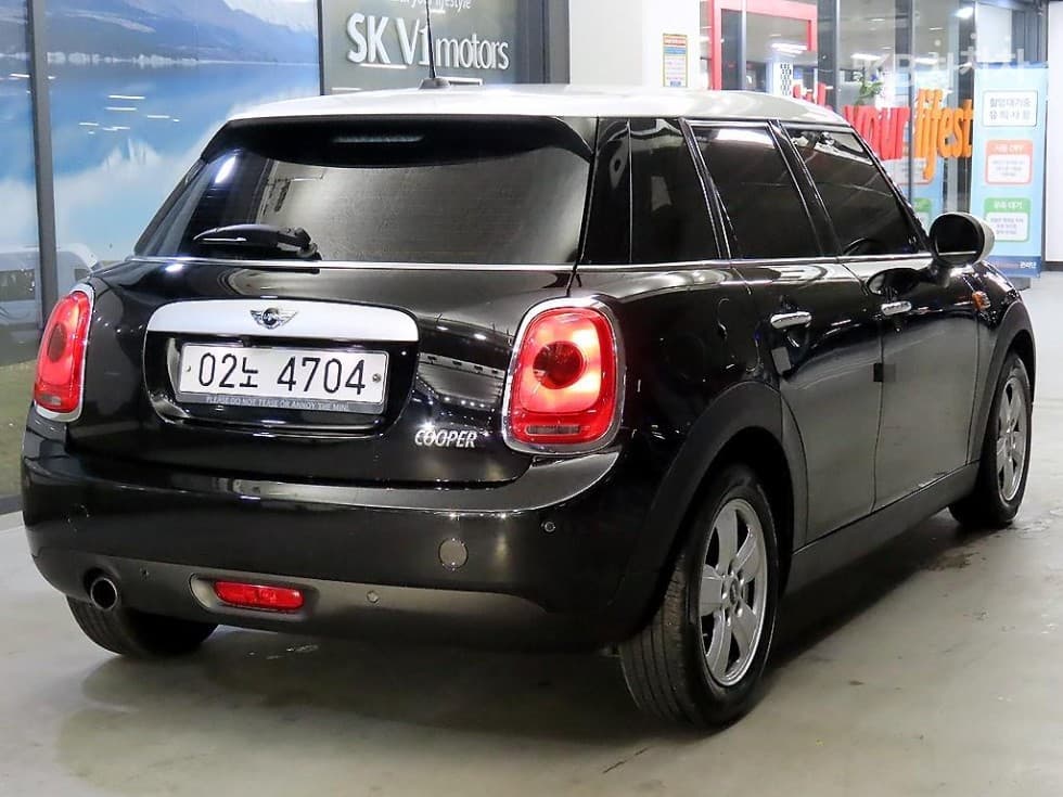 Mini Cooper 5-door1.5 Standard - 4