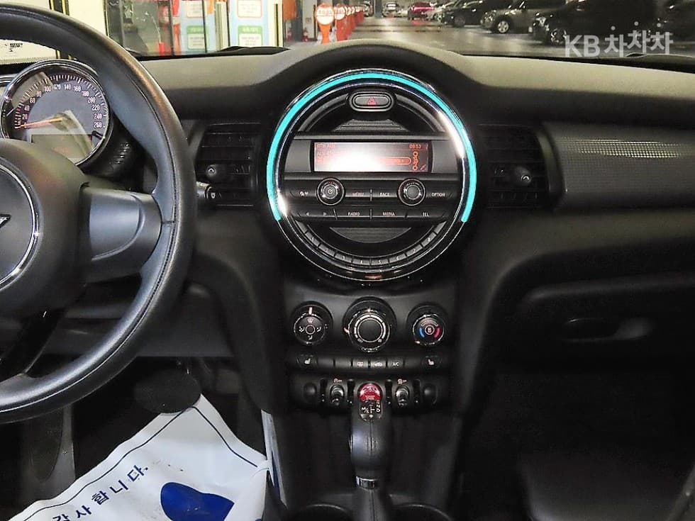 Mini Cooper 5-door1.5 Standard - 11