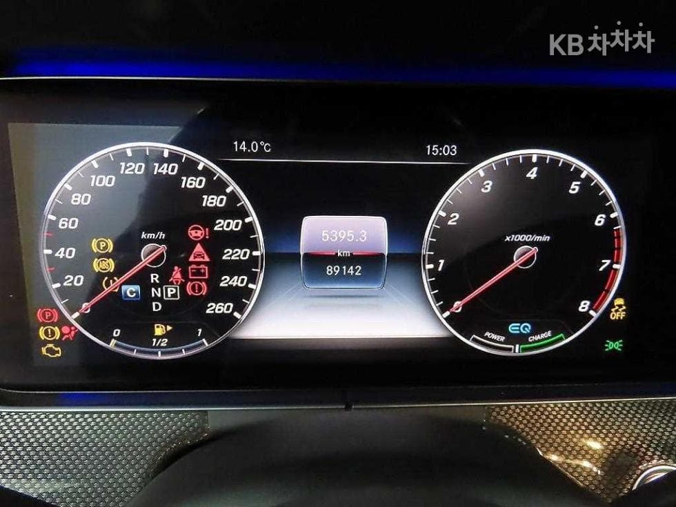 Mercedes-Benz E-Class (W213)E350 4MATIC AMG Line - 8