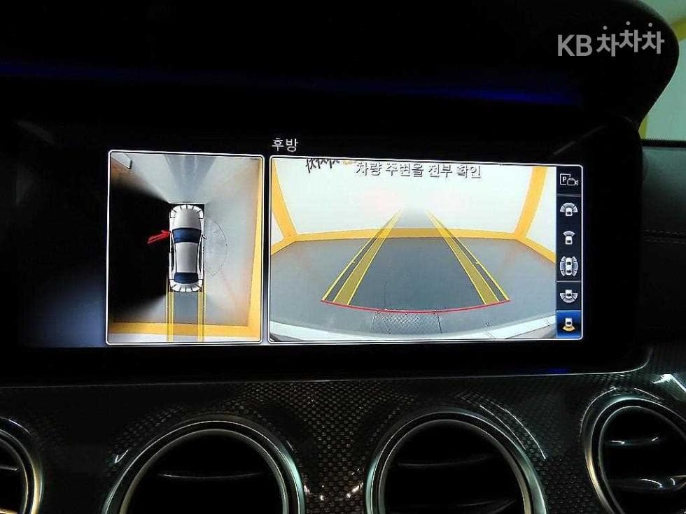 Mercedes-Benz E-Class (W213)E350 4MATIC AMG Line - 15
