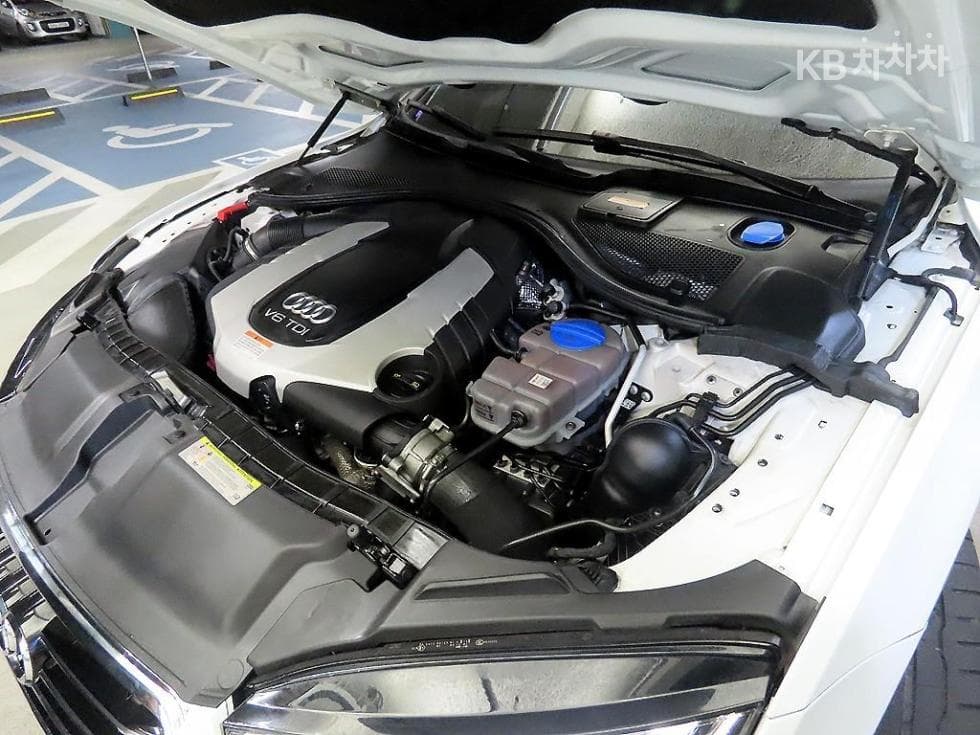 Audi A755 Turbo Diesel Injection 콰트로 4G - 19