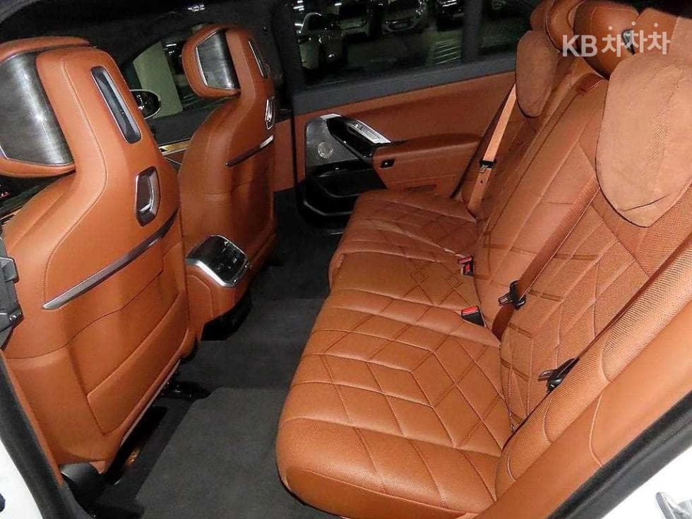 BMW 7시리즈(G70)750e xDrive DPE Executive - 7