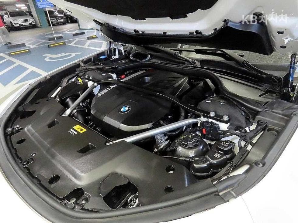 BMW 7시리즈(G70)750e xDrive DPE Executive - 19