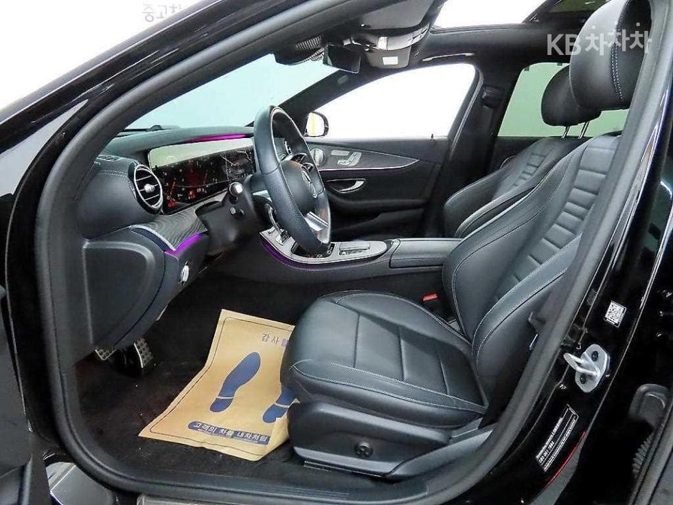 Mercedes-Benz E-Class (W213)E350 4MATIC Avantgarde - 5