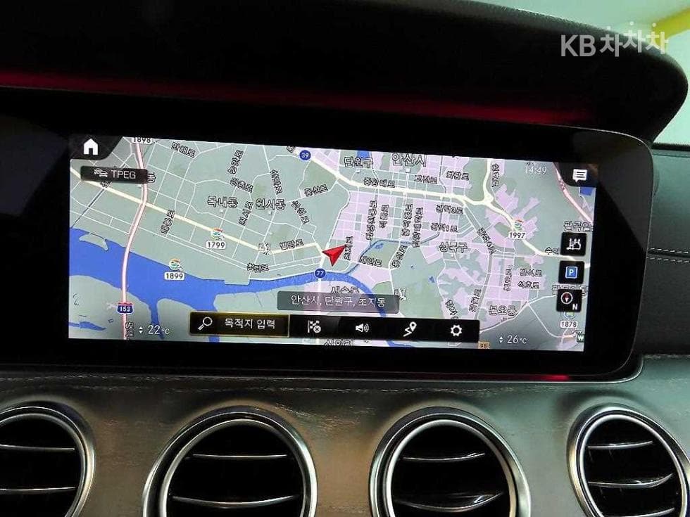 Mercedes-Benz E-Class (W213)E350 4MATIC Avantgarde - 15