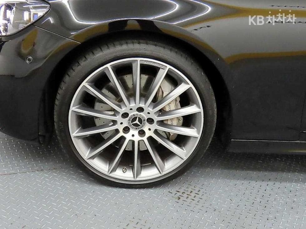 Mercedes-Benz E-Class (W213)E350 4MATIC Avantgarde - 20