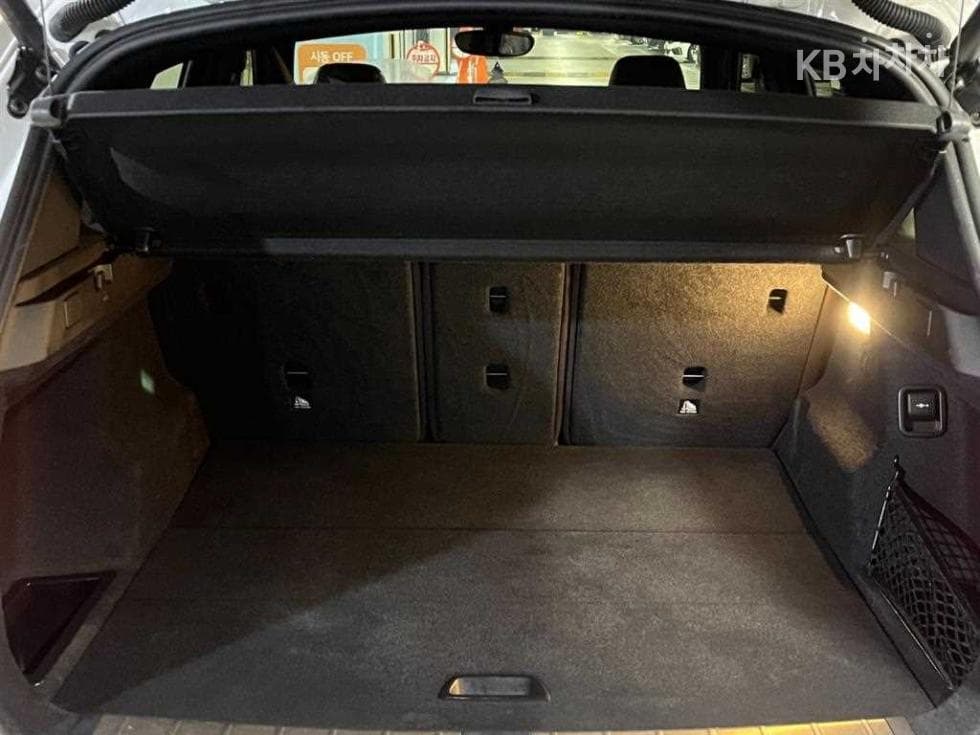 BMW X1 (F48)xDrive 20i M Sport Package - 6