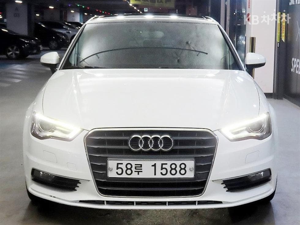 Audi NEW A32.0 Turbo Diesel Injection Sedan Dynamic 8V - 2