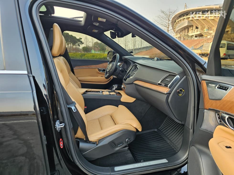 Volvo All New XC90D5 Inscription - 13