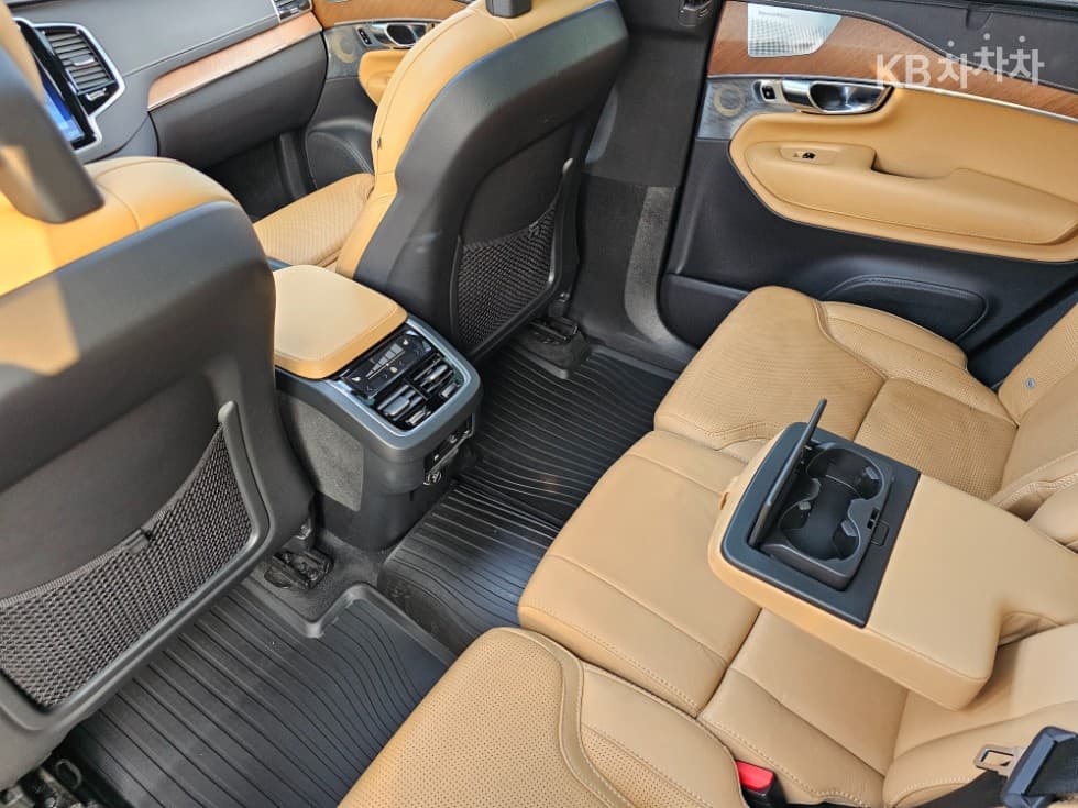 Volvo All New XC90D5 Inscription - 16