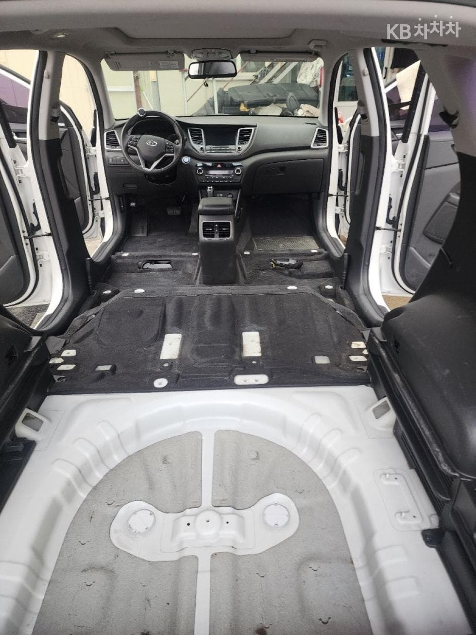 Hyundai All New TucsonDiesel(e-VGT UⅡ)1.7 2WD Modern - 20