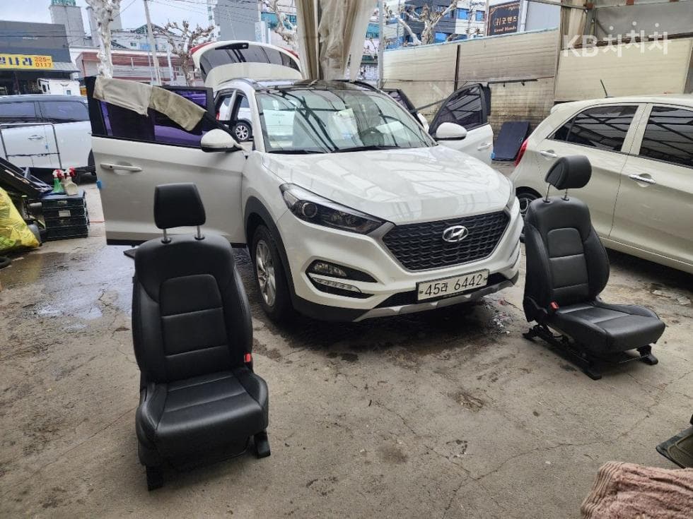 Hyundai All New TucsonDiesel(e-VGT UⅡ)1.7 2WD Modern - 24