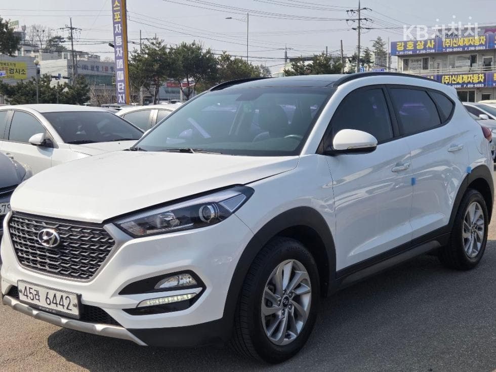 Hyundai All New Tucson Diesel(e-VGT UⅡ)1.7 2WD Modern - Image 1