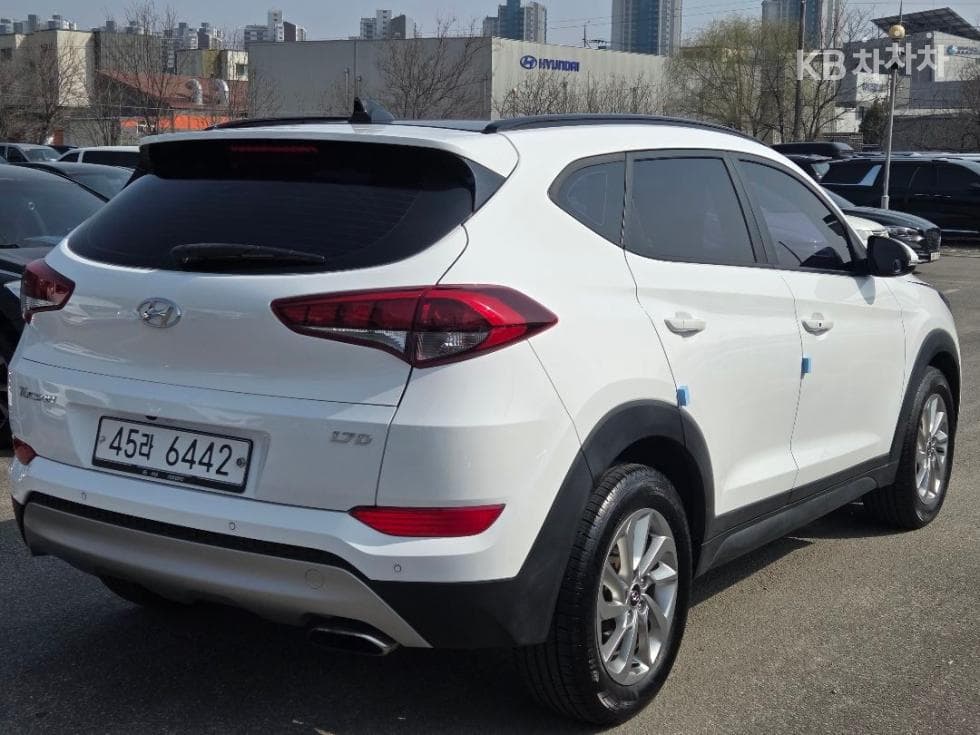 Hyundai All New TucsonDiesel(e-VGT UⅡ)1.7 2WD Modern - 4