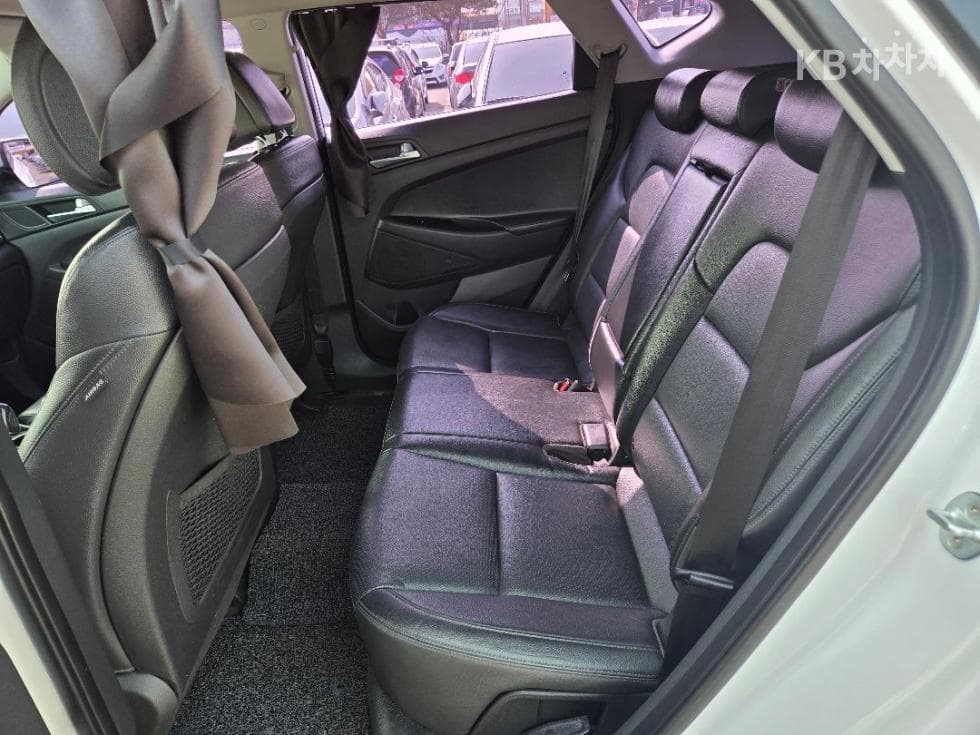 Hyundai All New TucsonDiesel(e-VGT UⅡ)1.7 2WD Modern - 18