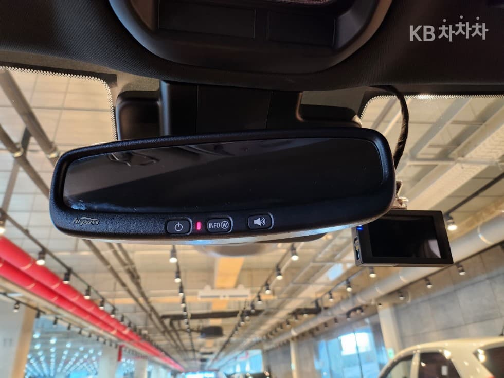Джи Ем Корея Trax Кросоувър1.2 Бензин 2WD RS - 19