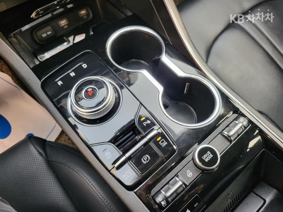 Kia K5 3rd Gen2.0 Gasoline Noblesse - 11