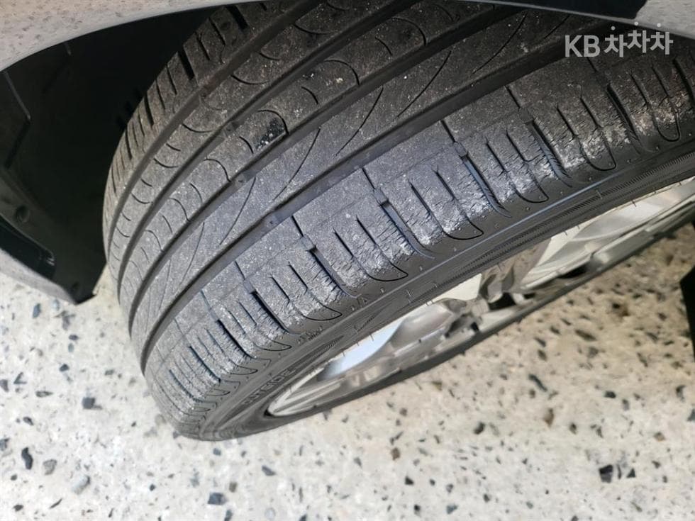Kia K5 3rd Gen2.0 Gasoline Noblesse - 20