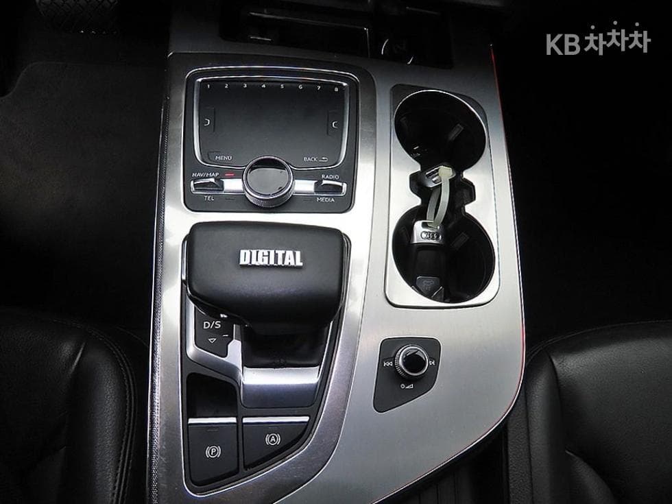 Ауди Нов Q72.0 45 TFSI Quattro - 10