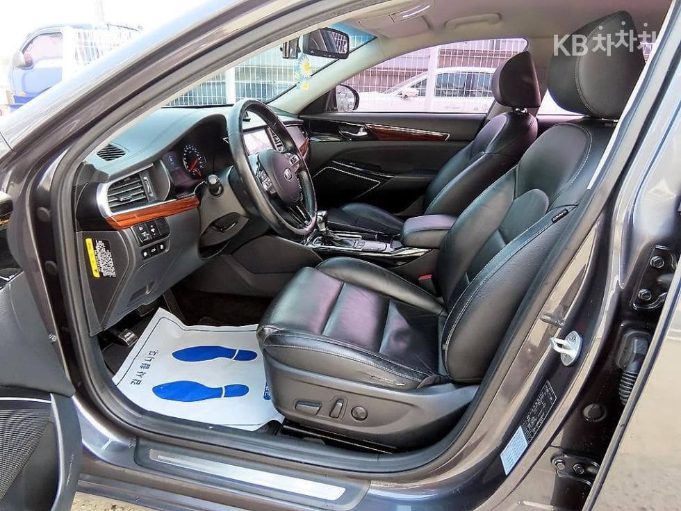 Kia All New K73.0 LPi Luxury - 5