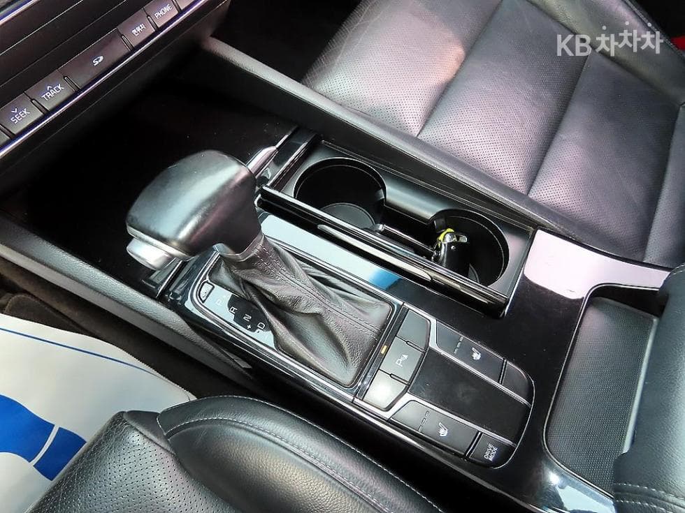 Kia All New K73.0 LPi Luxury - 10