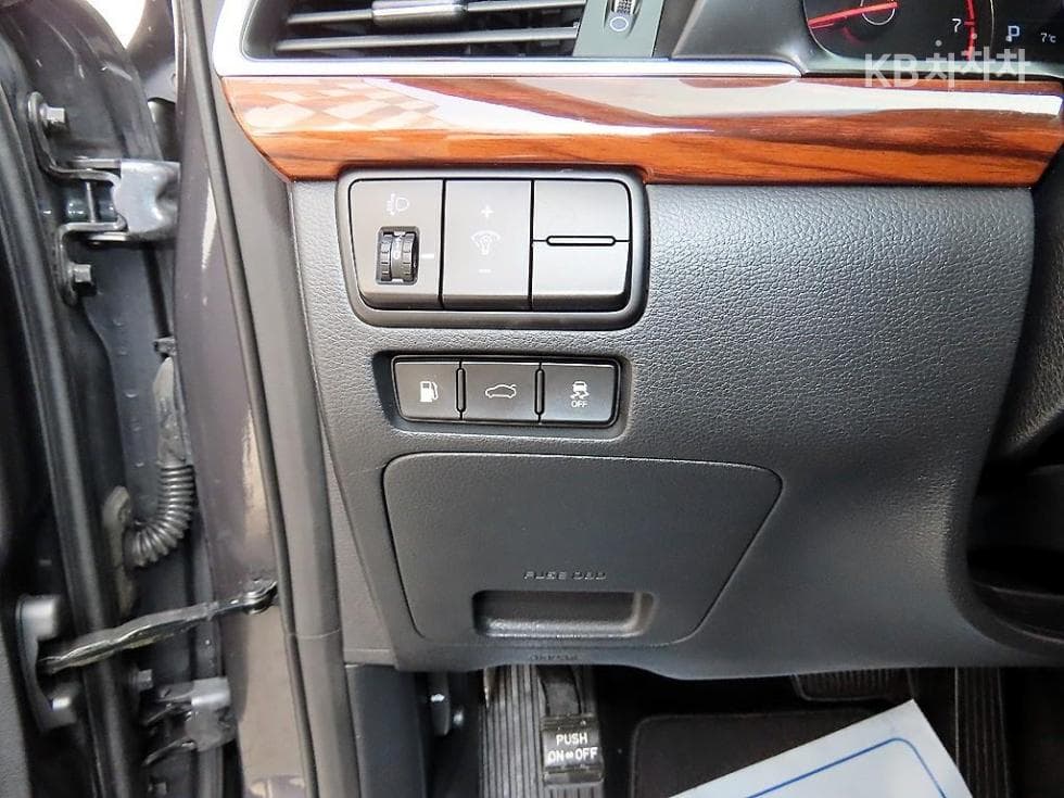 Kia All New K73.0 LPi Luxury - 12
