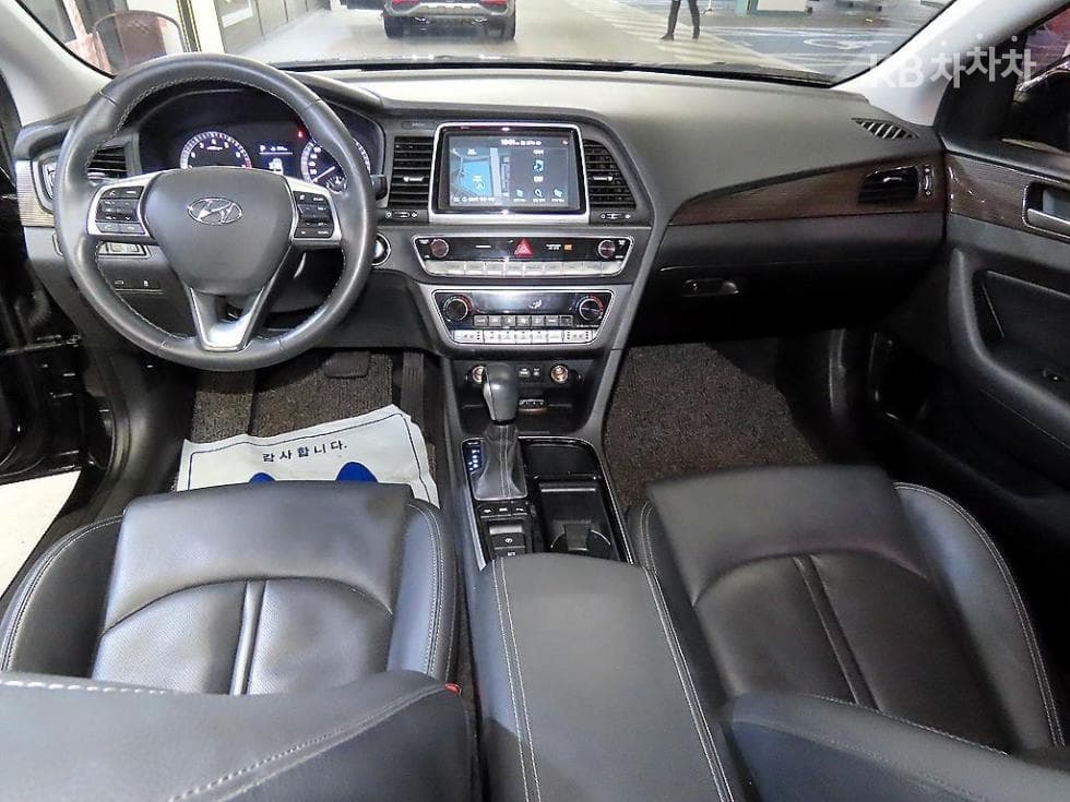 Hyundai Sonata New Rise2.0 Modern - 10