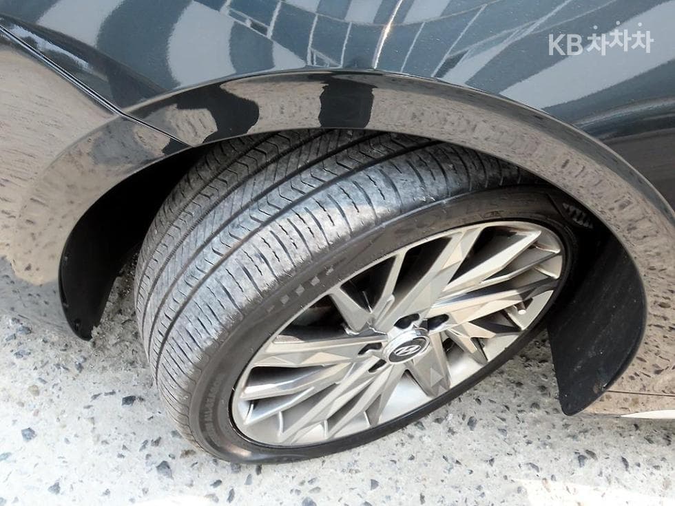 Hyundai The New (facelift) Grandeur (Azera)2.5 Calligraphy - 20