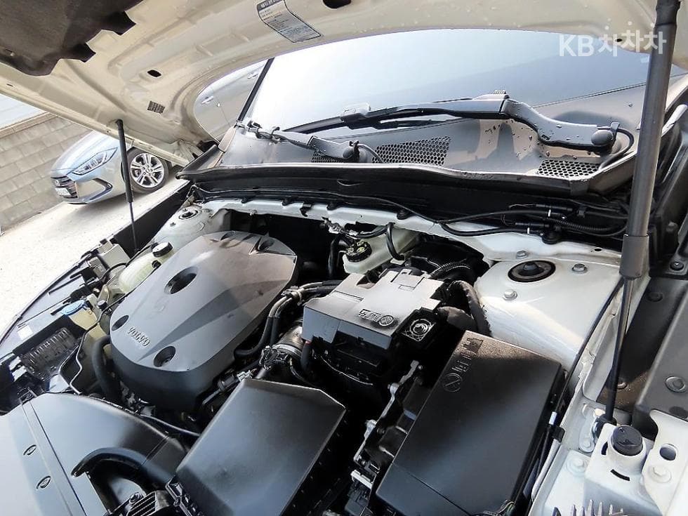 Volvo XC40T4 AWD Momentum - 18