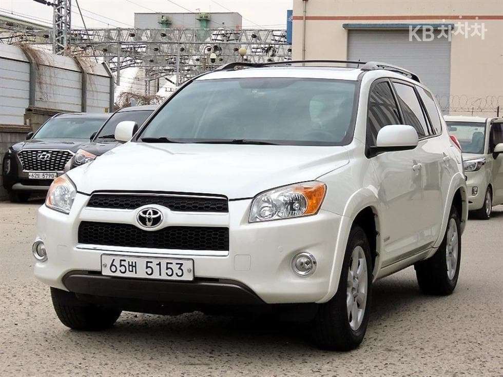 Toyota RAV42.5 4WD - 2