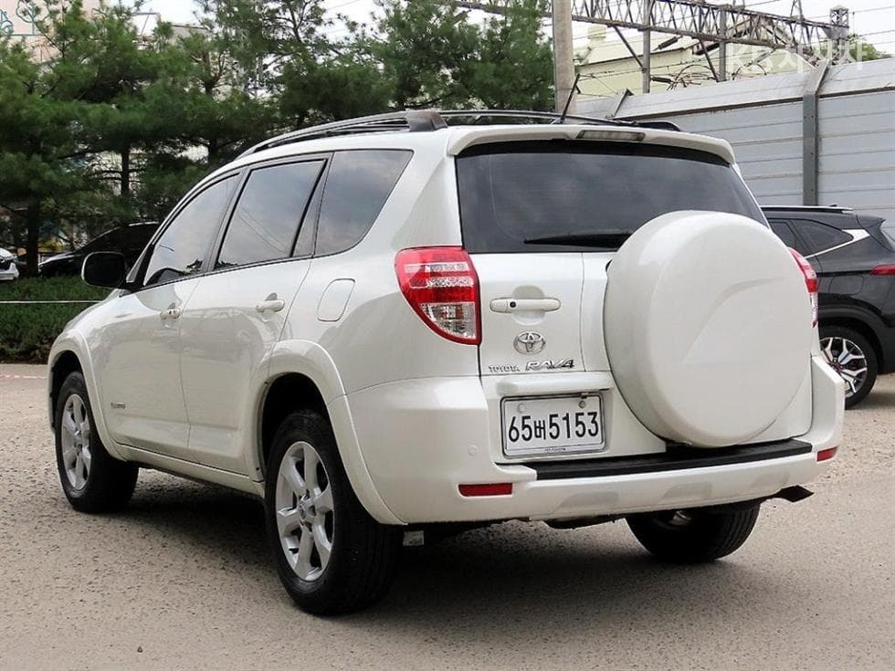 Toyota RAV42.5 4WD - 3