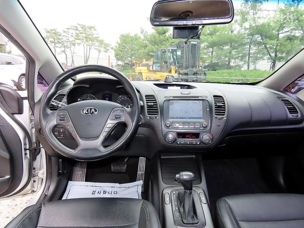 Kia K3Trendy - 7