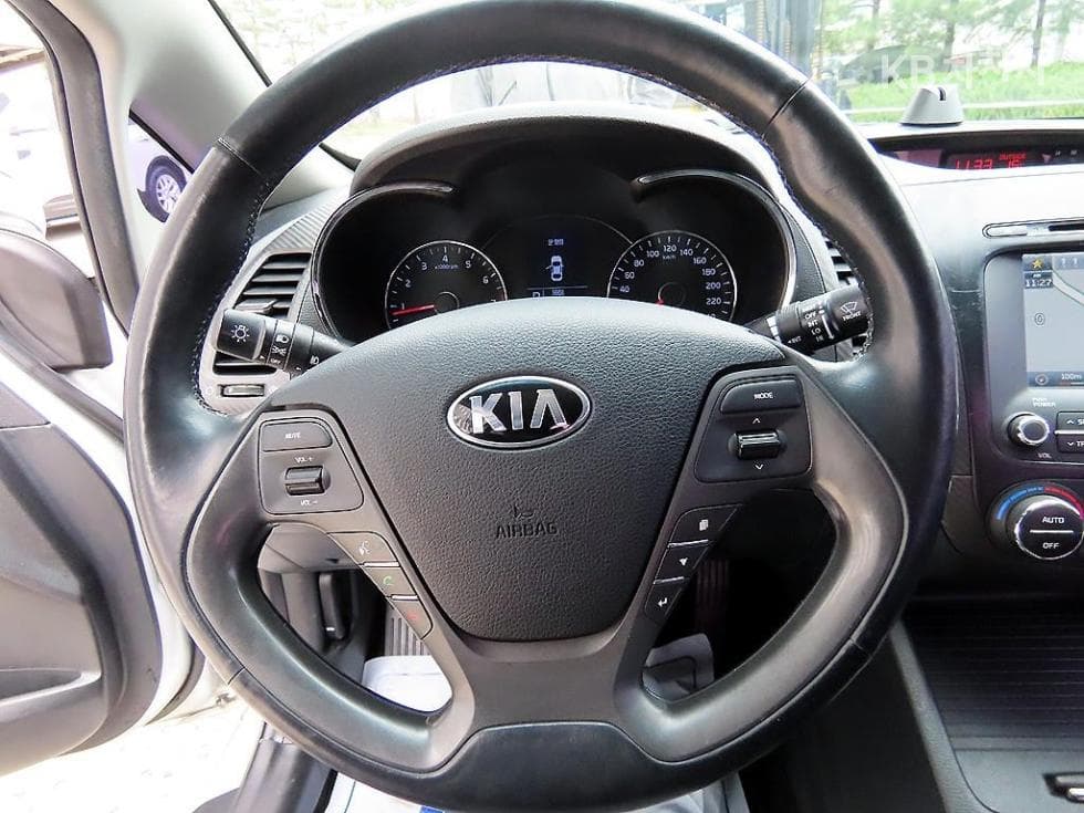 Kia K3Trendy - 8