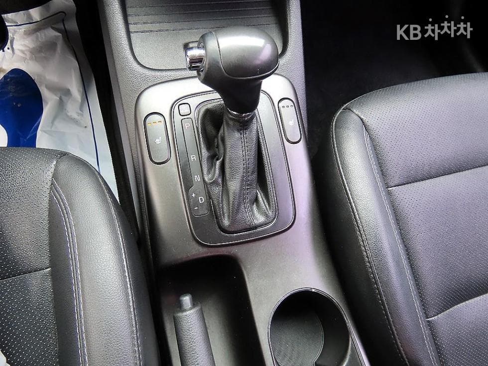 Kia K3Trendy - 10